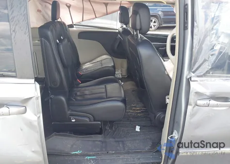 2015 Chrysler Town & Country Touring from USA, damaged, VIN 2C4RC1BG3FR675158